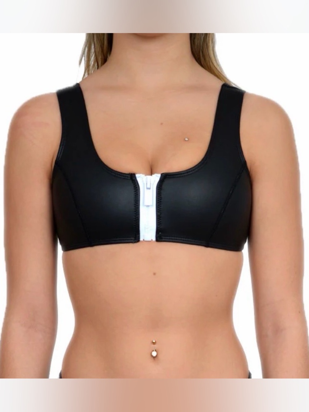 Front-Zip Black Hoaka